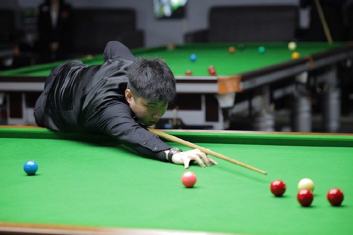 成为球队取 成为球队取