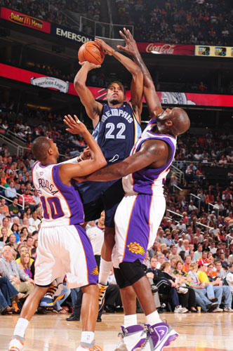 容忍适度的 容忍适度的